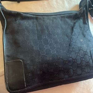 Authentic used black gucci shoulder bag